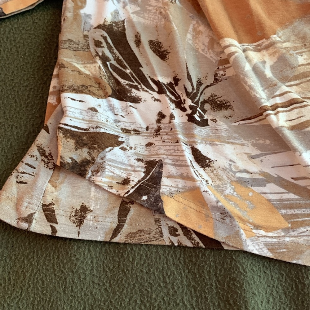 Coldwater Creek floral crossover top. 3/4 length sleeves.  Size medium - Picture 8 of 9